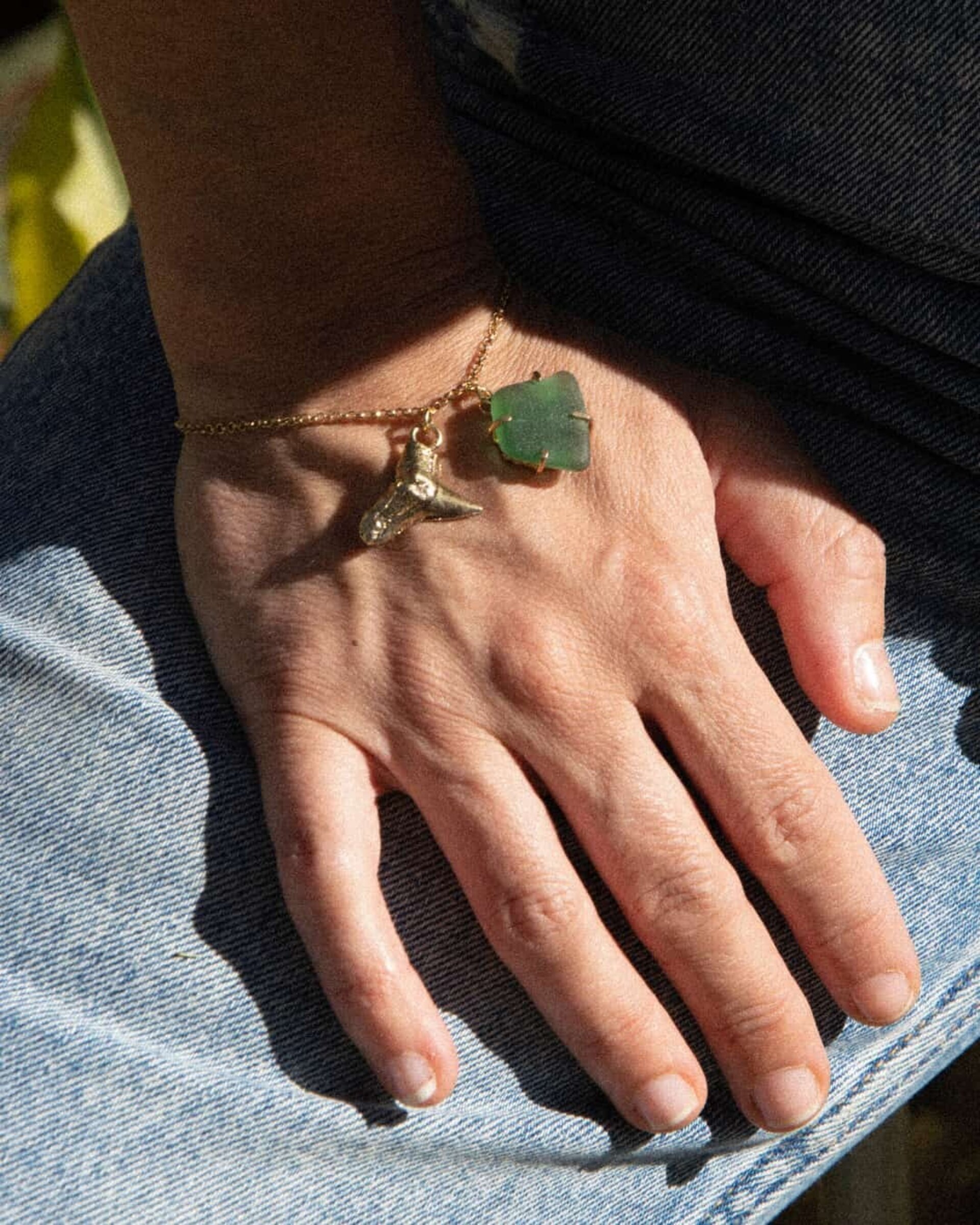 Sea glass bracelet in gold OOAK - 2