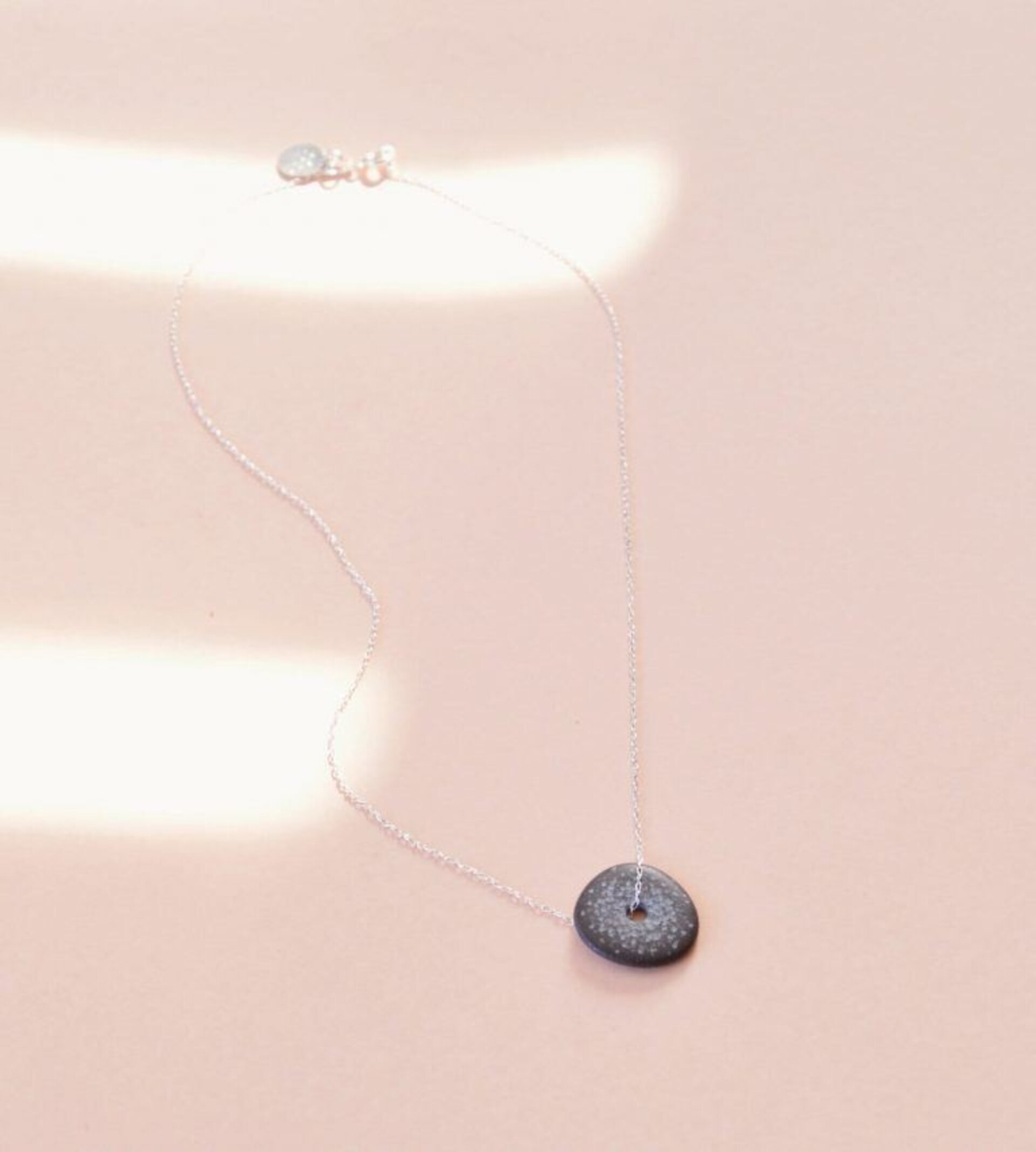 Andromeda pebble simple necklace - 3